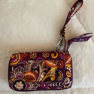 vera bradley wristlet